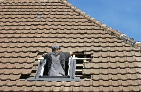 Pose de velux - Les Tourrettes